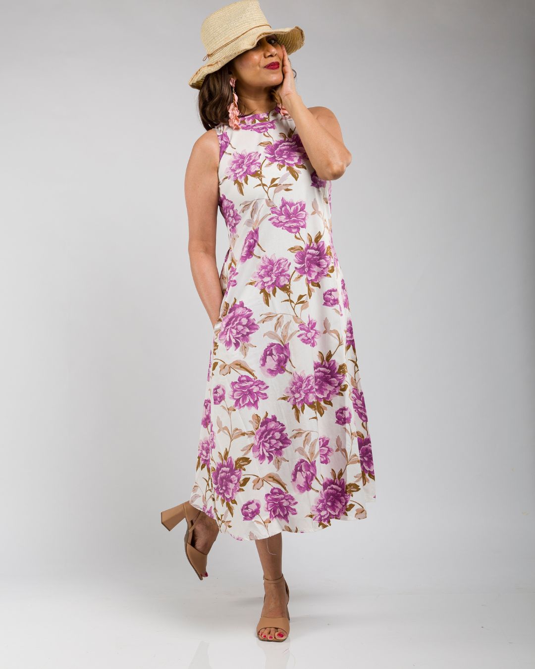 Sleeve less Collar Band Dress