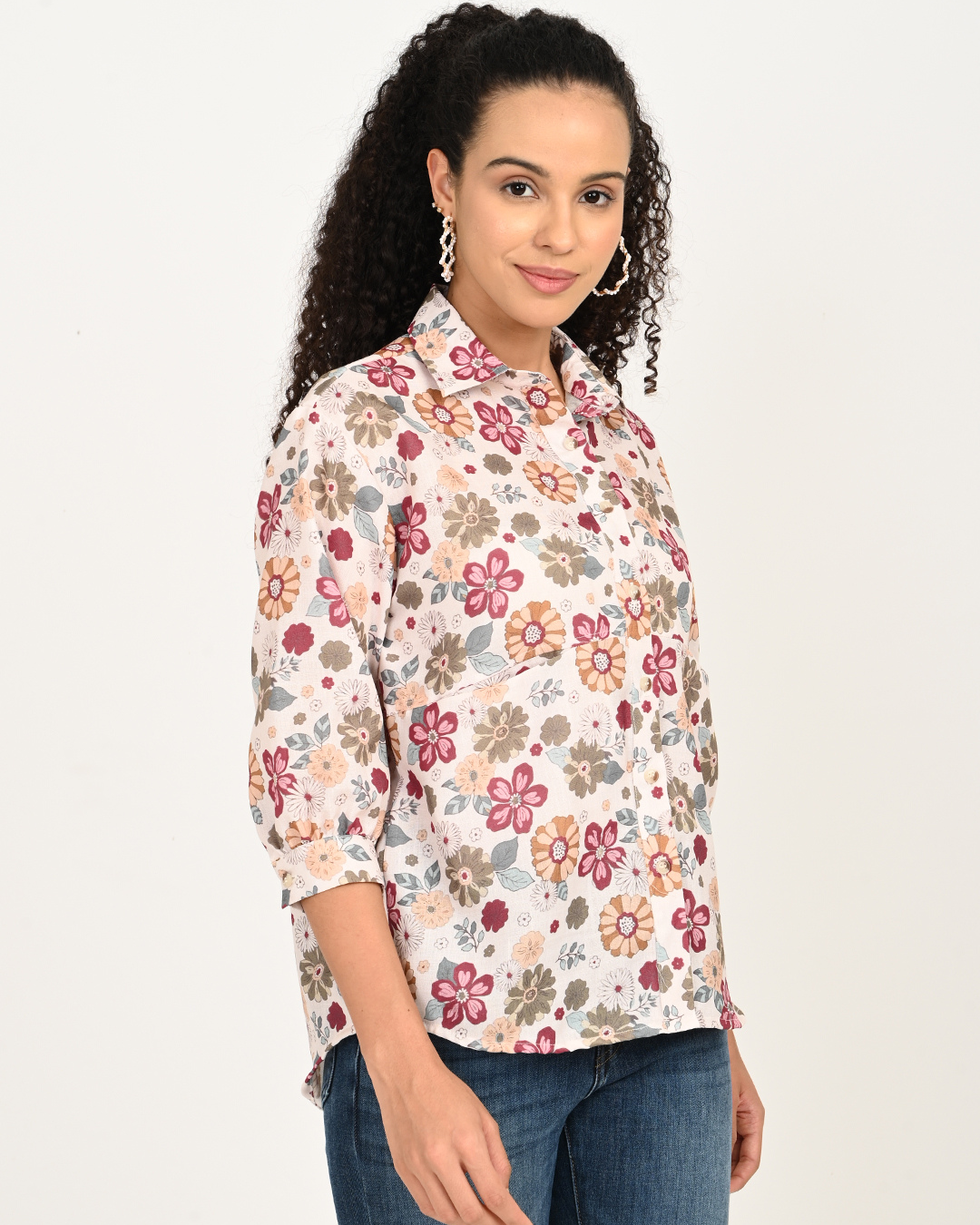 👉 Side view of cream maroon floral cotton top for women – breathable fabric and relaxed fit.