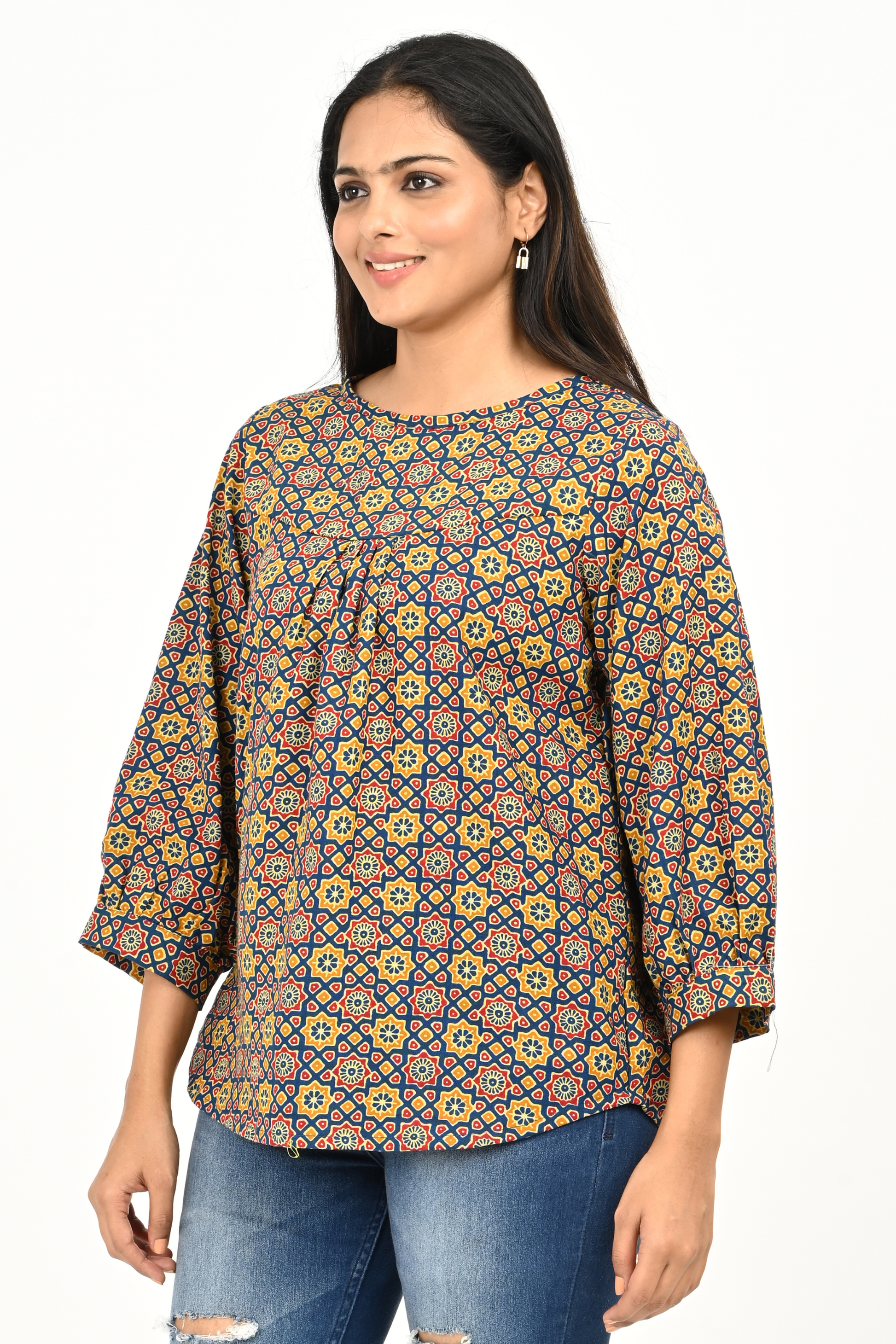 “Women’s breathable cotton top – side angle showcasing print and fall”