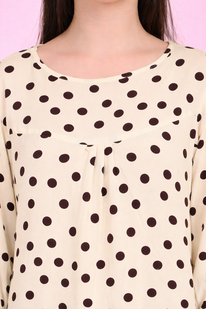👉 Ivory polka dot rayon top for women neckline detail close up